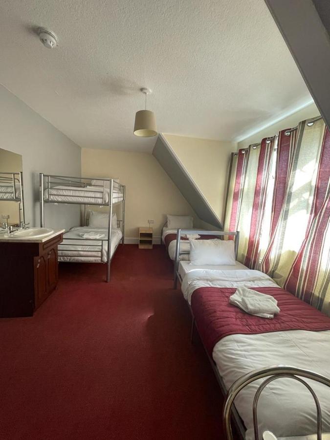 St Nicholas Hotel 해로우 외부 사진